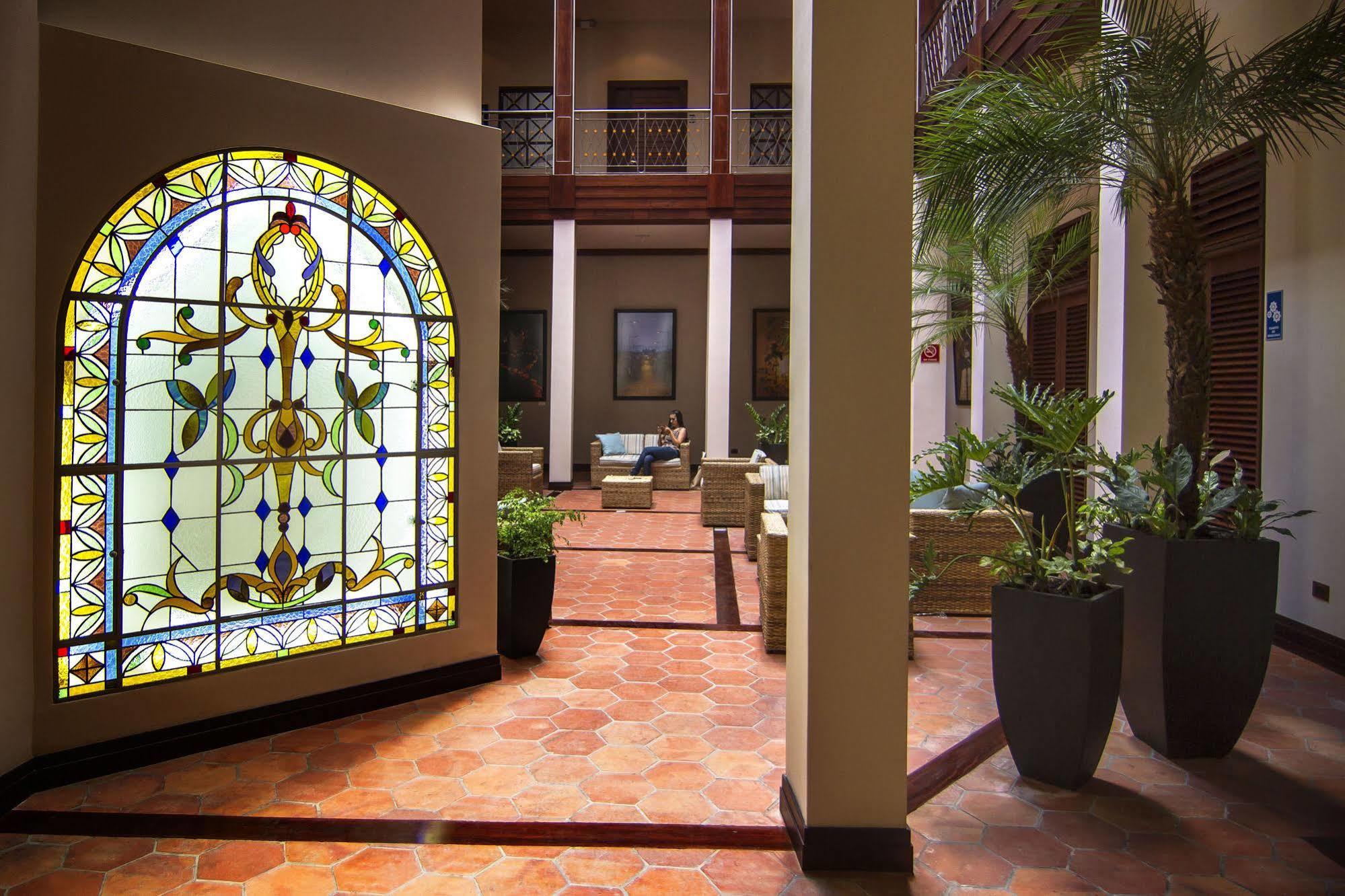 Parc Royale Hotel 5*